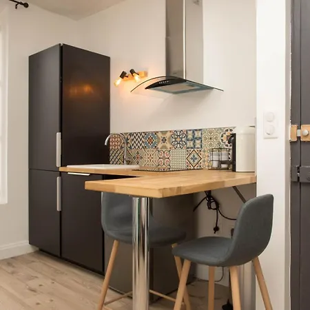 Grand Studio Industriel Dans Le Centre Historique Apartment Poitiers