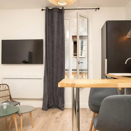 Lägenhet Grand Studio Industriel Dans Le Centre Historique
